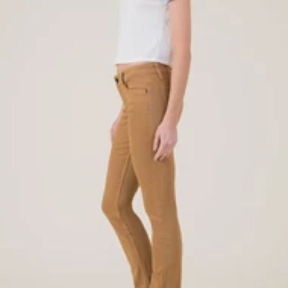 ⭐️LEVEL 99 Mid Rise Lilly Skinny Straight Jeans⭐️ - Picture 6 of 8